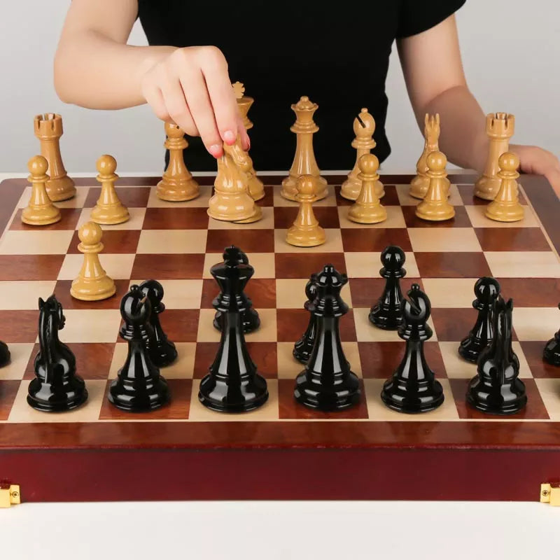 Elegant European Style Wood Grain Chess Set | Wood Grain 52cm