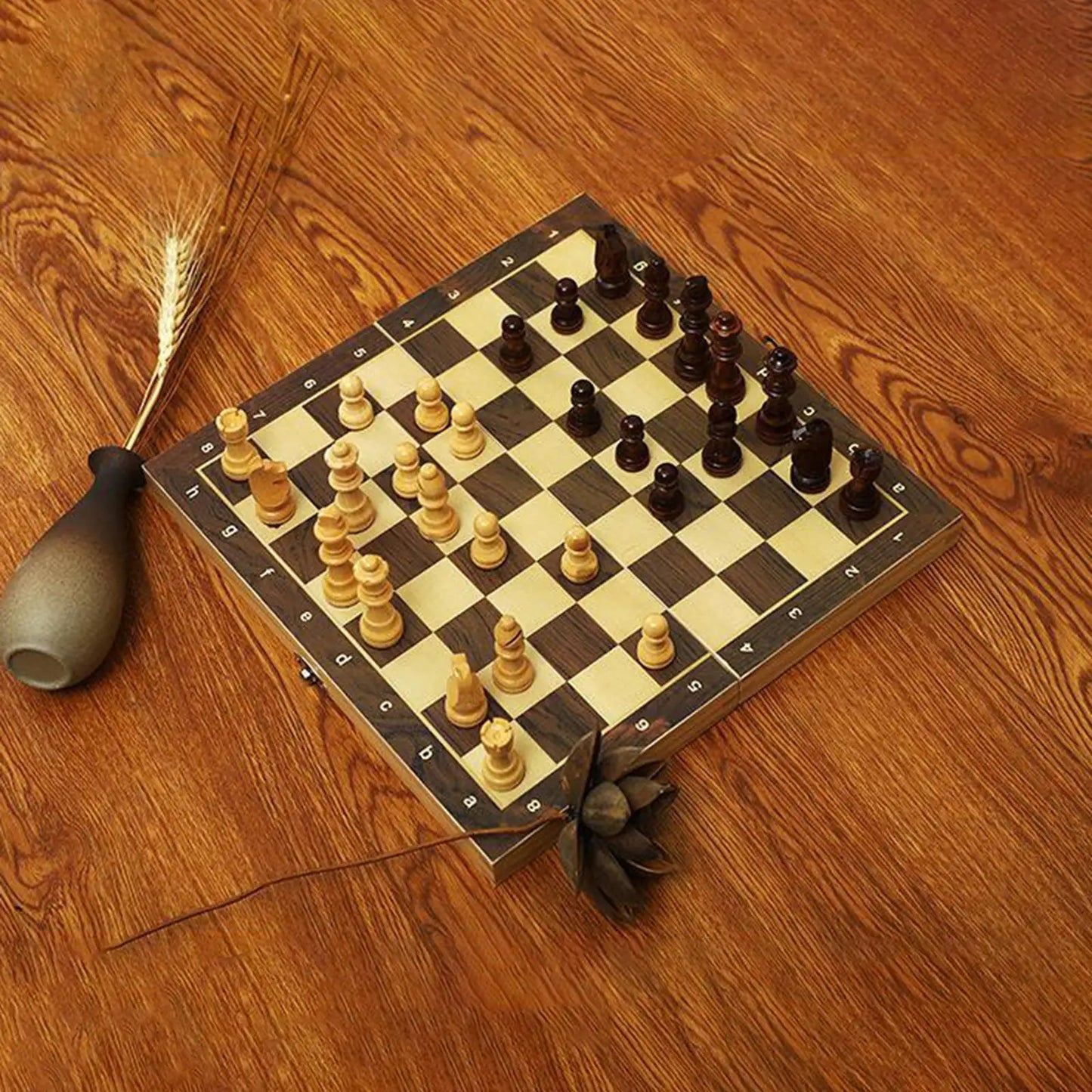 Antique Style Magnetic Wood Chess Set | Foldable and Magnetic