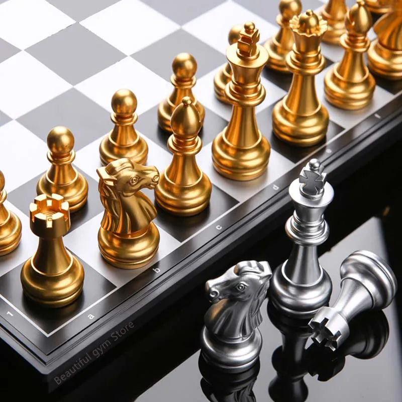 Medieval Chess Set | Magnetic Board and Pieces